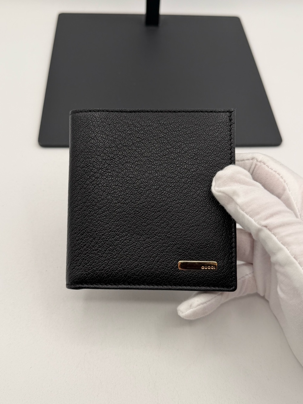 Gucci Leather bi fold Wallet